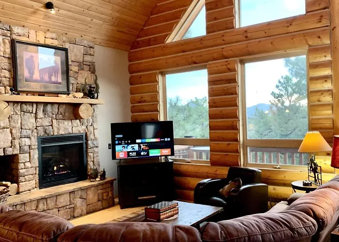 Hilltop Chalet- Stunning Views 3mi From Downtown *