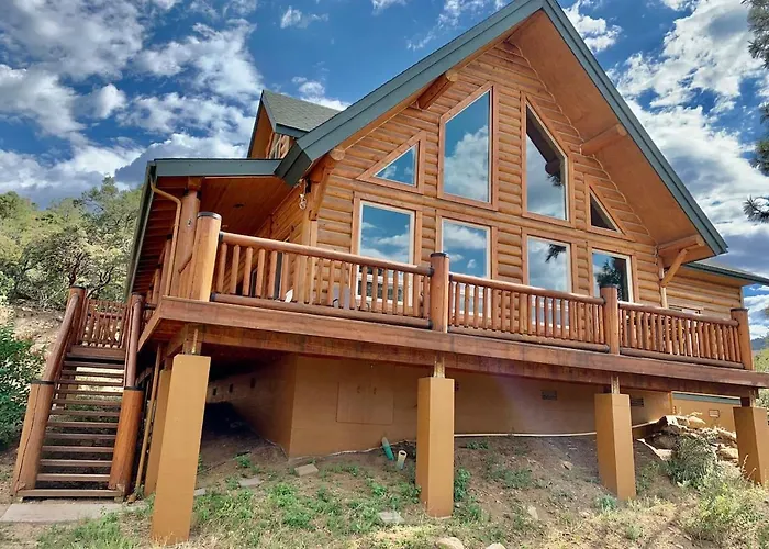 Chalet Hilltop Chalet- Stunning Views 3mi From Downtown *